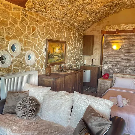 Anilia Synikia Mesi Trikalon