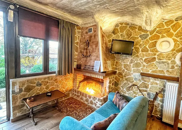 Anilia Synikia Mesi Trikalon