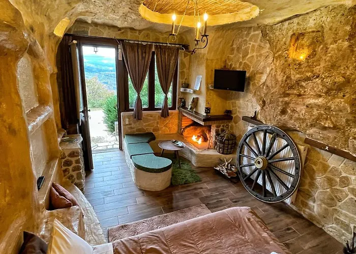 Anilia Synikia Mesi Trikalon